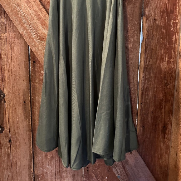 NWOT Delizia Small Pine Green A-Line Midi Skirt with Side Zipper - Picture 2 of 6